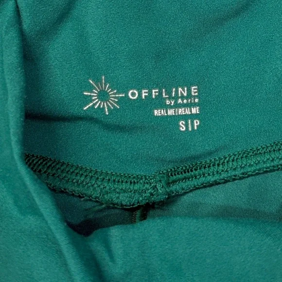 Aerie Crossover Flowy Stretch Shorts Green - Picture 3 of 4